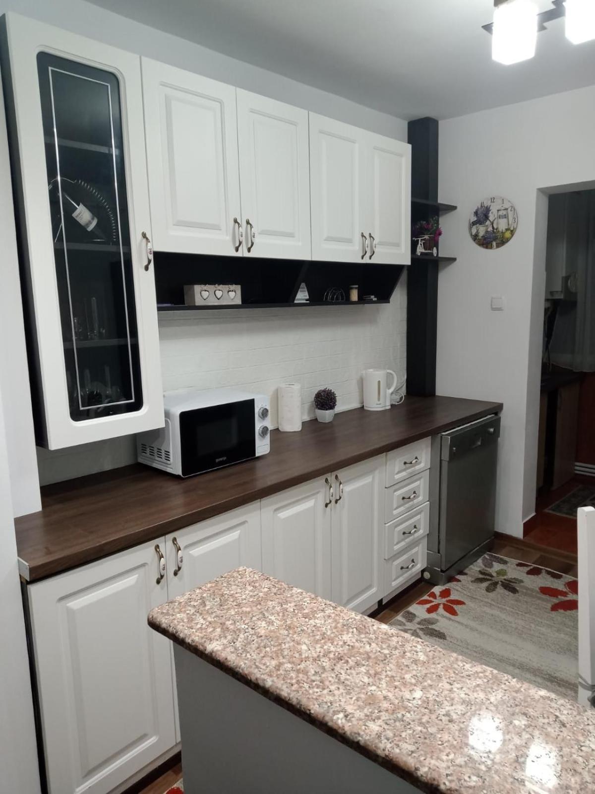 Penti Apartament Suceava Eksteriør bilde